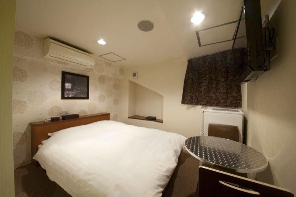 Hotel The G Oszaka Kültér fotó
